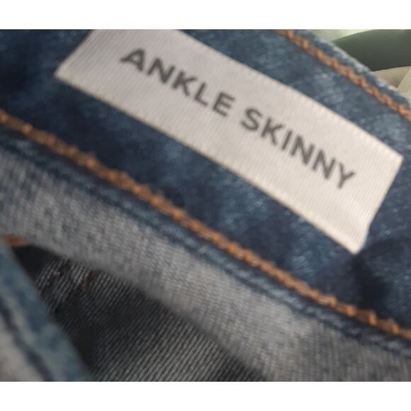 Torrid 14R Ankle Skinny Distressed Tattered Jeans Note - Picture 3 of 6